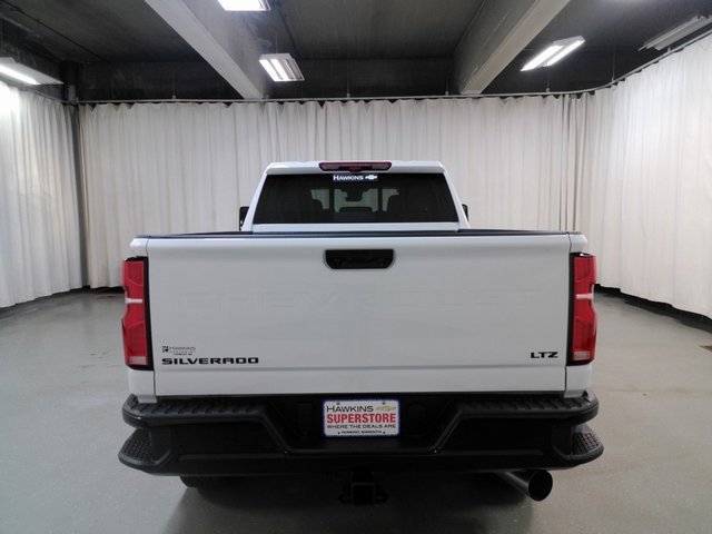 2025 Chevrolet Silverado 3500HD LTZ photo 4