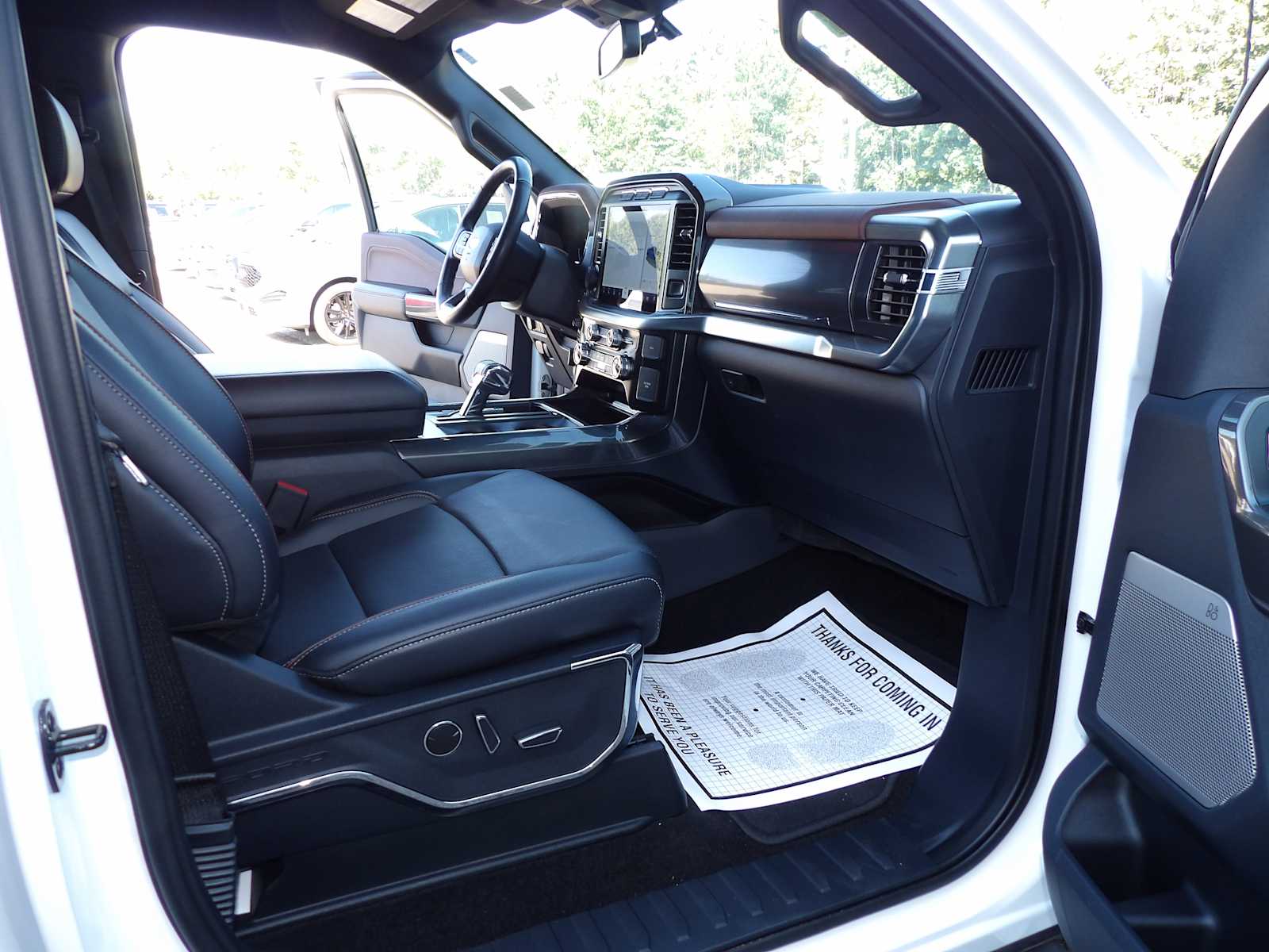 2022 Ford F-150 Lariat photo 14