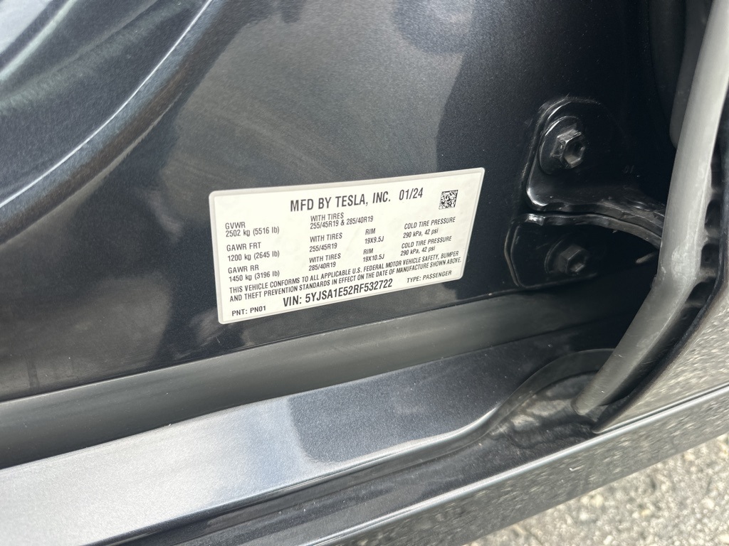 2024 Tesla Model S photo 31