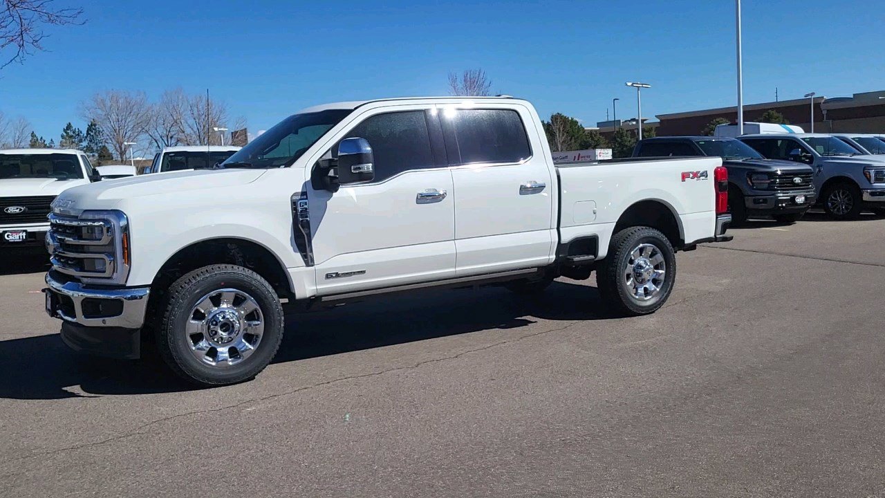 2025 Ford F-250 King Ranch photo 2