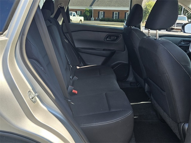 2025 Nissan Rogue S photo 13