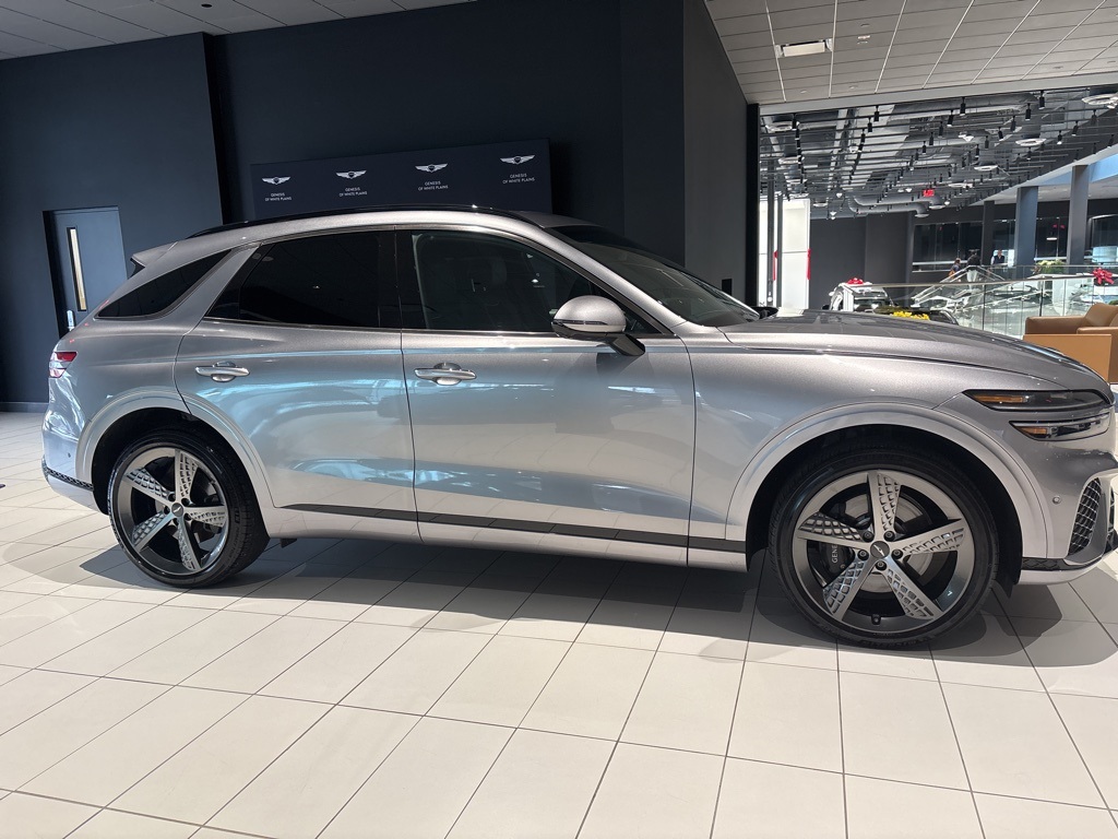 2023 Genesis GV70 2.5T Advanced photo 2