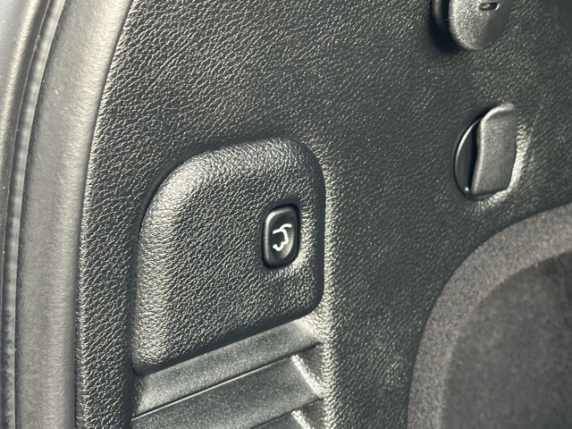 2020 Jeep Grand Cherokee Altitude photo 16