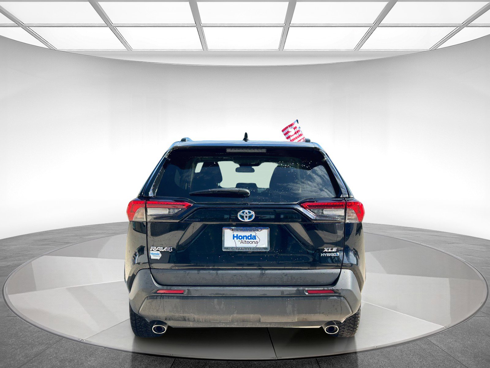 2022 Toyota RAV4 Hybrid XLE photo 4