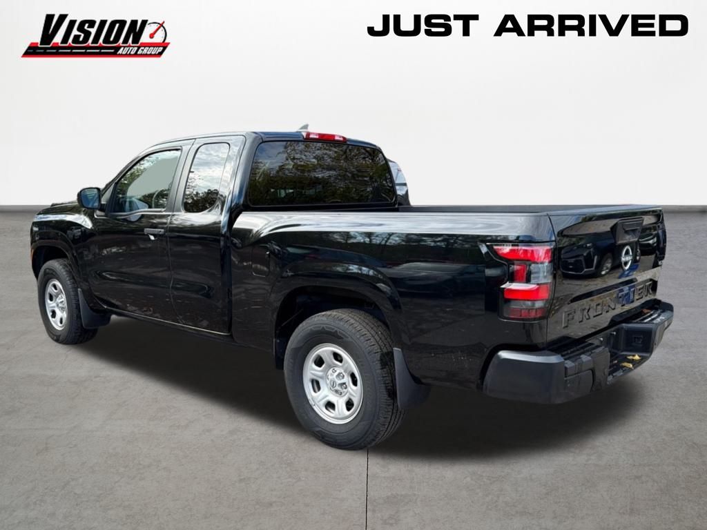 2023 Nissan Frontier S photo 3