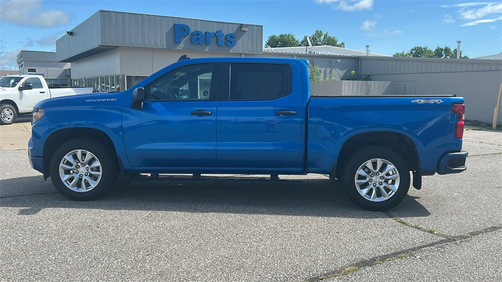 2024 Chevrolet Silverado 1500 Custom photo 8