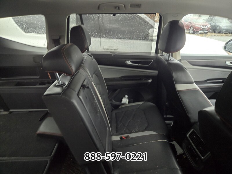 2024 Volkswagen Atlas Peak Edition SE Technology photo 3