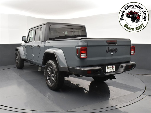 2025 Jeep Gladiator Sport photo 4