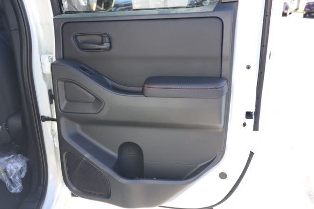 2026 Nissan Frontier Crew Cab PRO-4X photo 17
