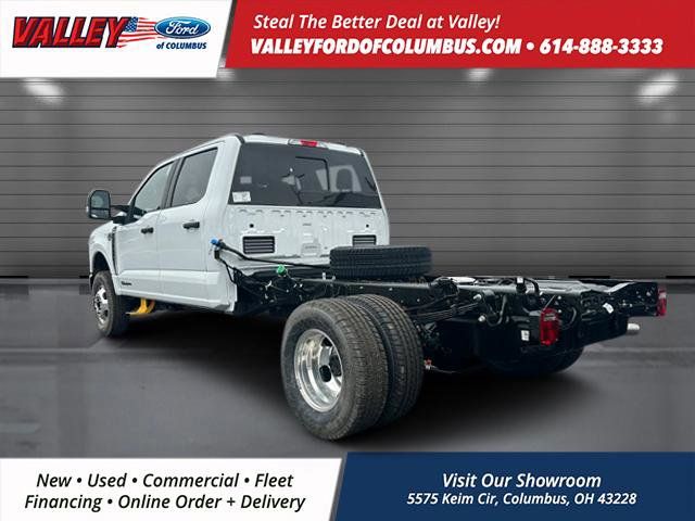 2025 Ford F-350 photo 4