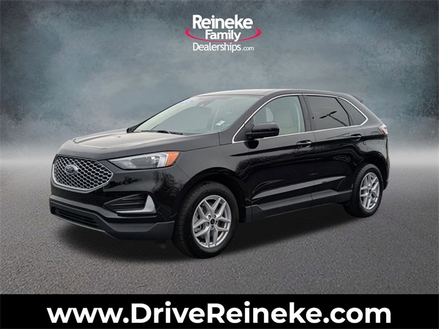 Used 2024 Black Ford SEL image 1