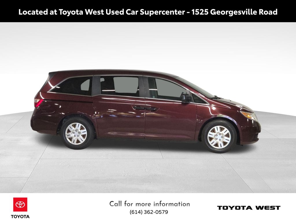 2011 Honda Odyssey LX photo 4