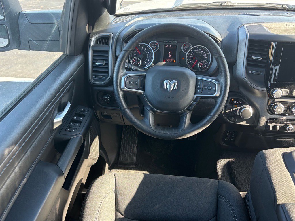 2025 Ram 1500 Tradesman photo 4