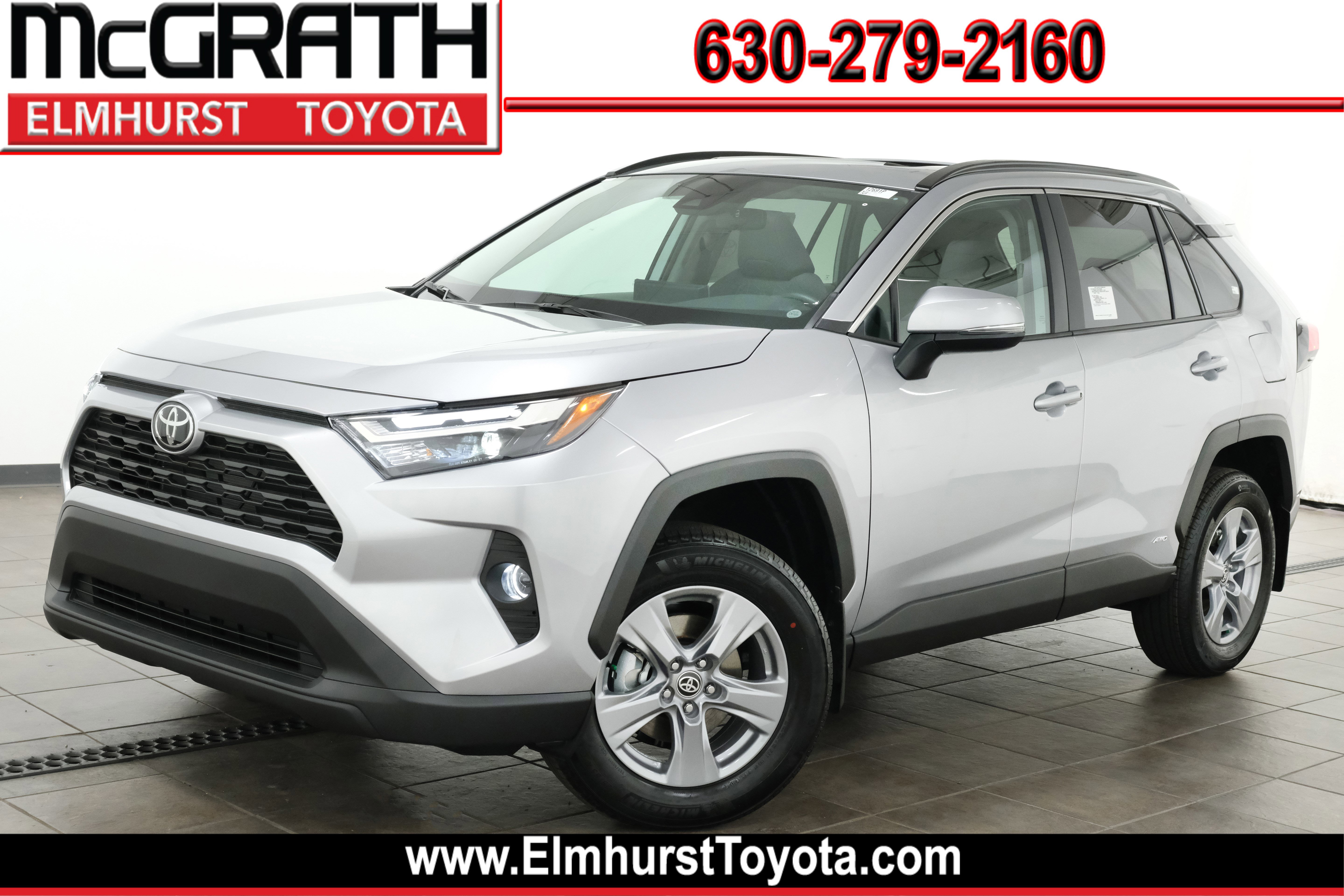 2025 Toyota RAV4 XLE's photo