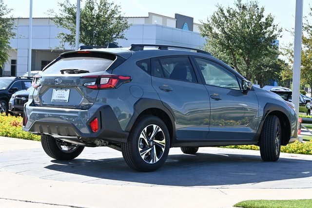 2025 Subaru Crosstrek Premium photo 2