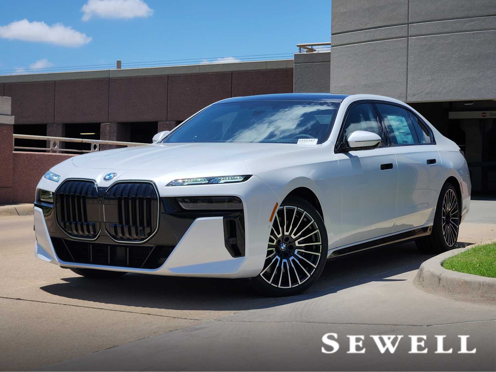 2025 BMW 7 Series 760i xDrive
