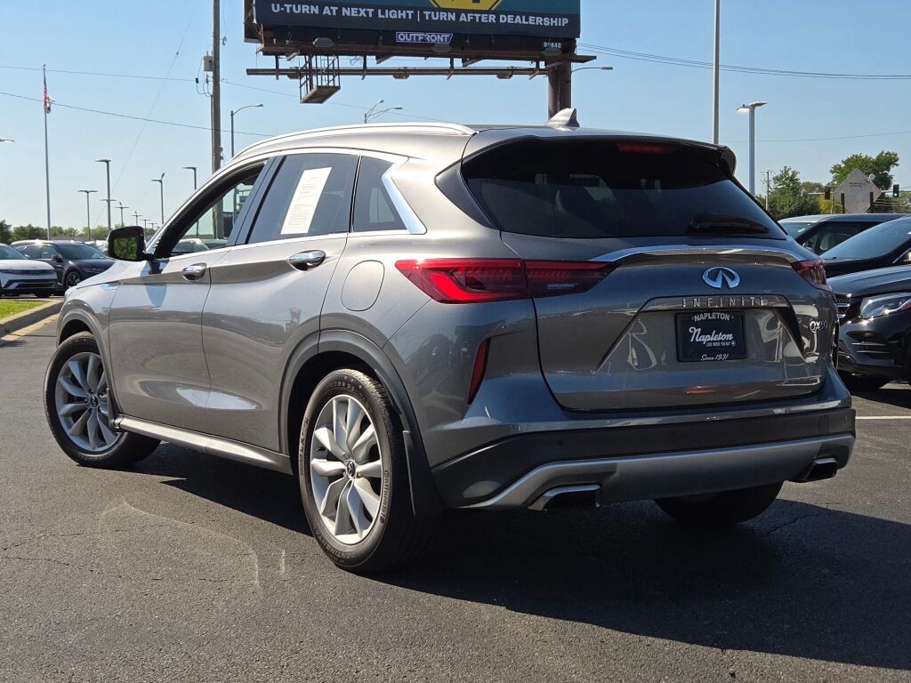 2019 Infiniti QX50 Essential photo 14