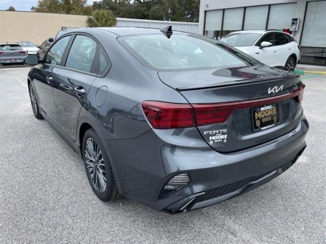 2023 Kia Forte GT-Line photo 4