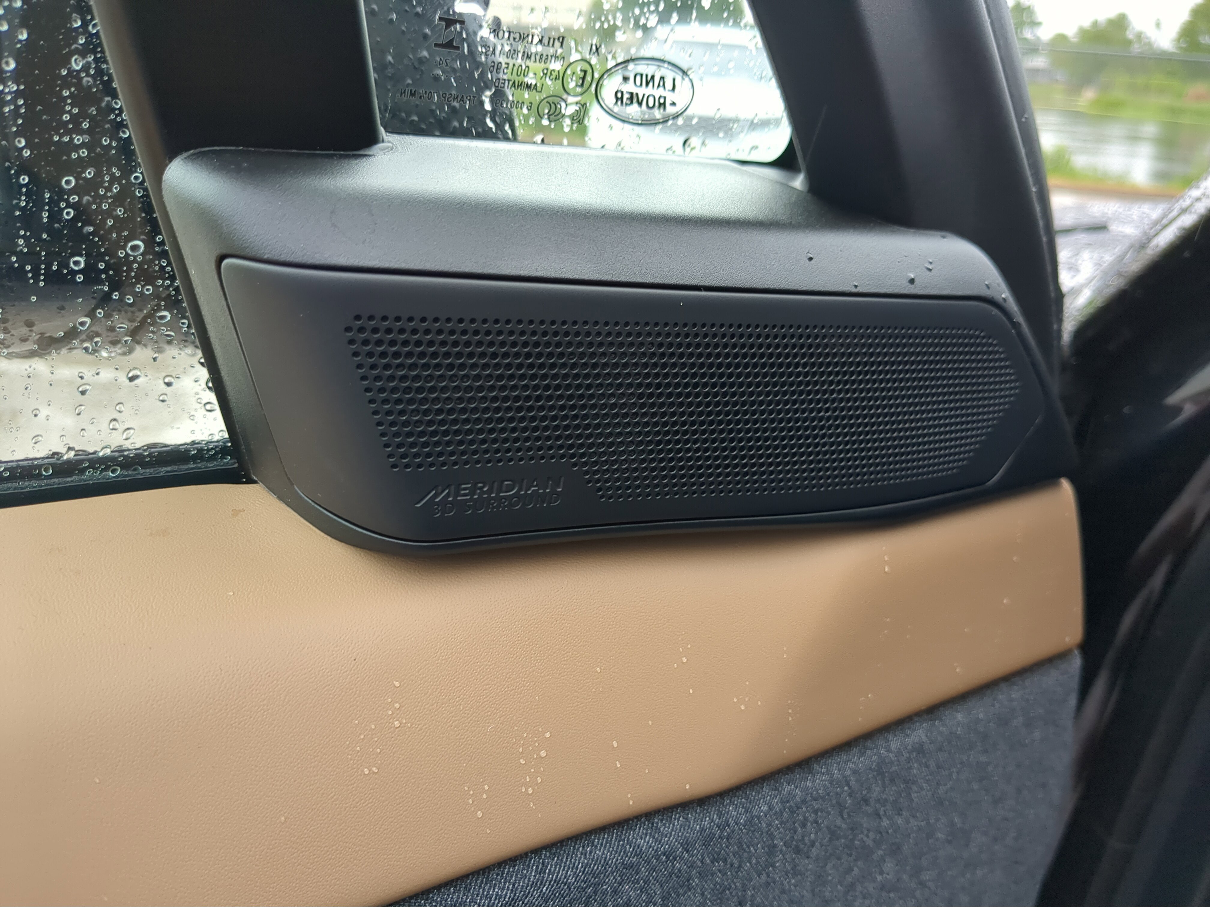 2025 Land Rover Range Rover Sport SE photo 6