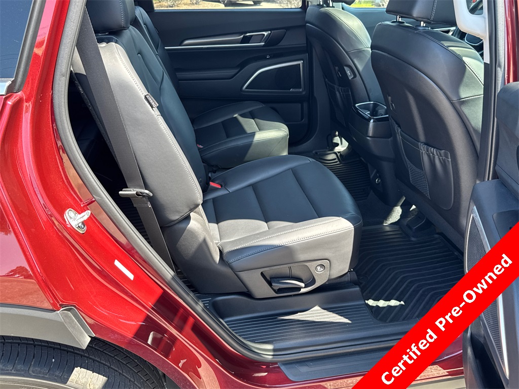 2024 Kia Telluride S photo 14