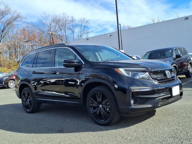 2022 Honda Pilot SE's photo