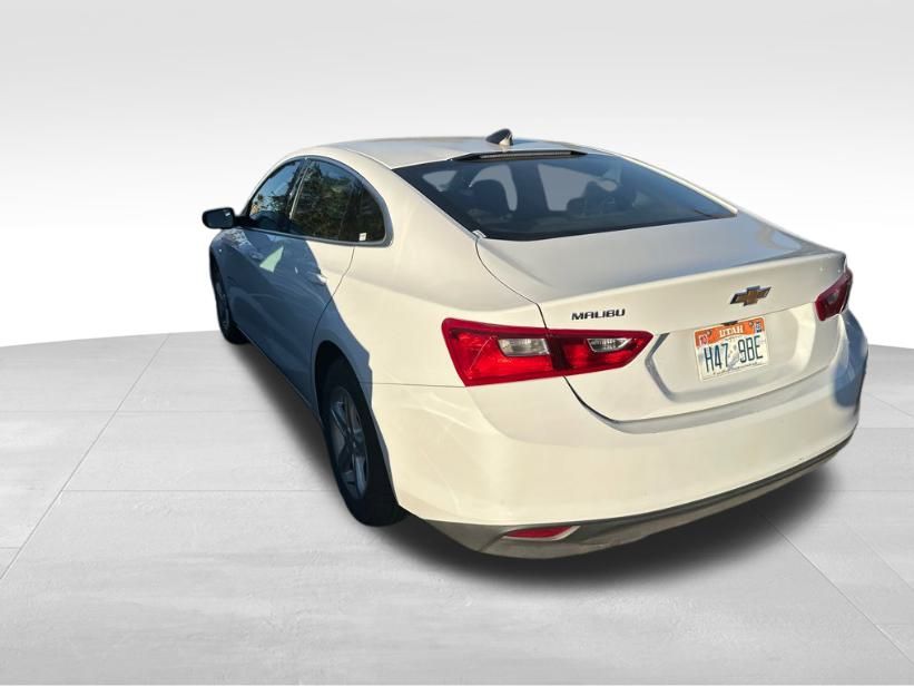 2024 Chevrolet Malibu LS photo 2