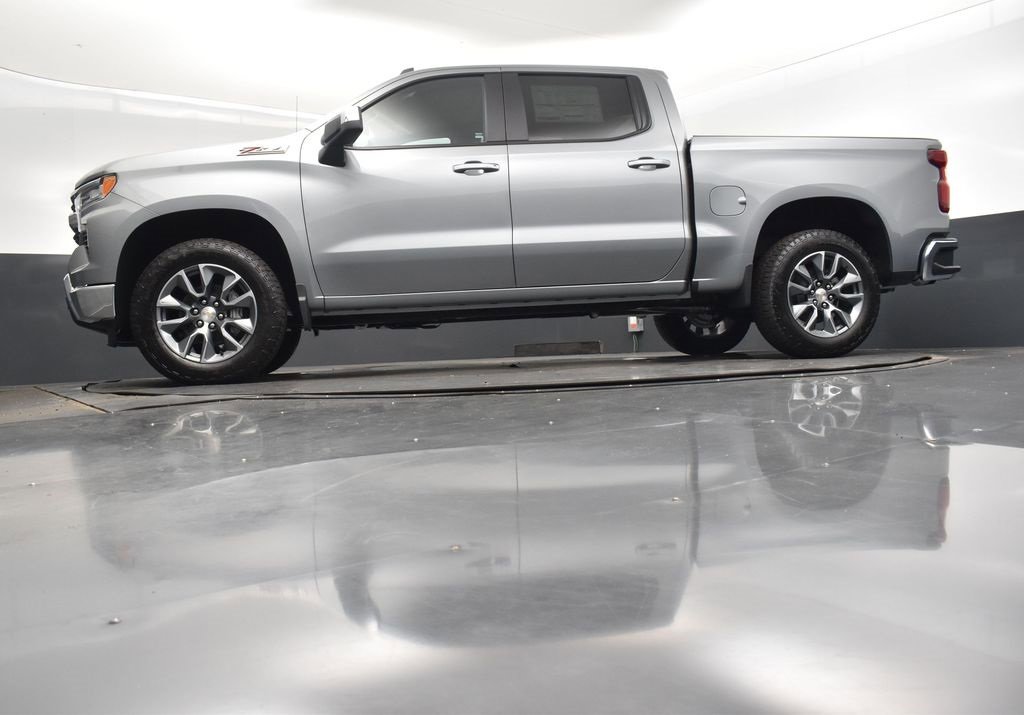 2026 Chevrolet Silverado 1500 LT photo 38