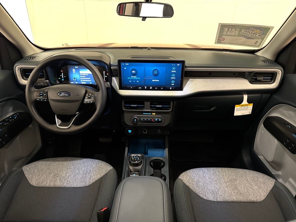 2025 Ford Maverick XLT photo 3