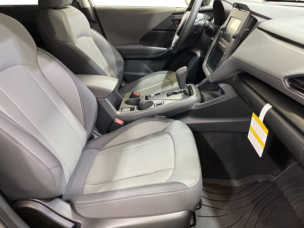 2025 Subaru Crosstrek Base photo 16