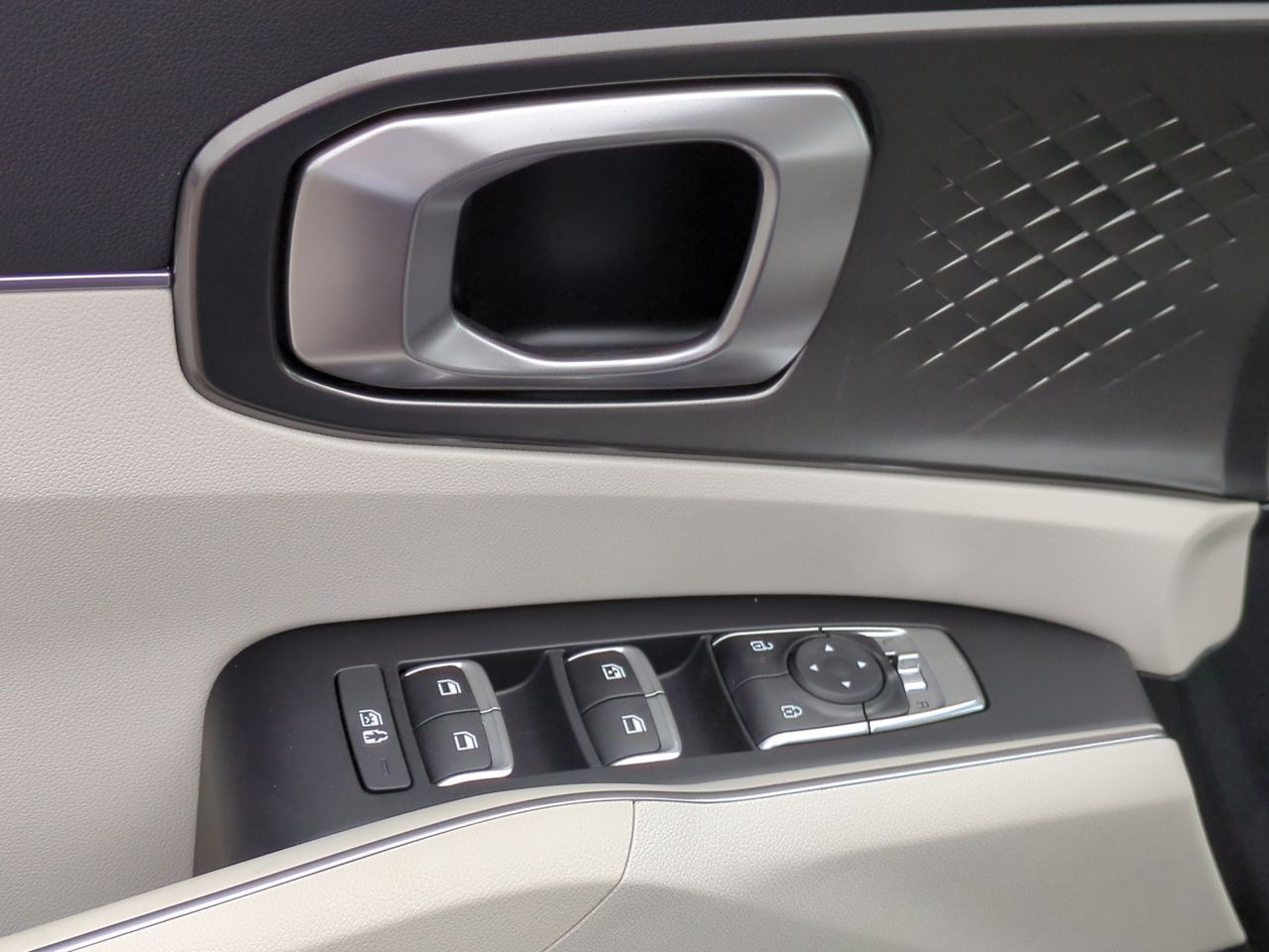 2025 Kia Sorento Plug-In Hybrid EX photo 18