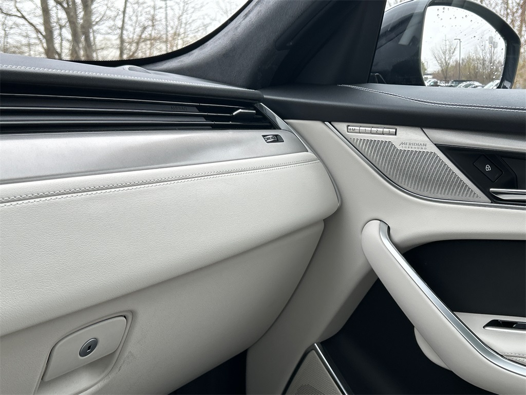 2026 Jaguar F-PACE P250 R-Dynamic S photo 19