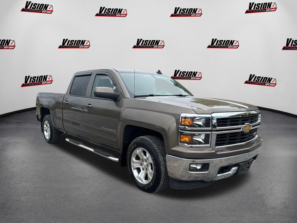 2015 Chevrolet Silverado 1500 LT photo 2