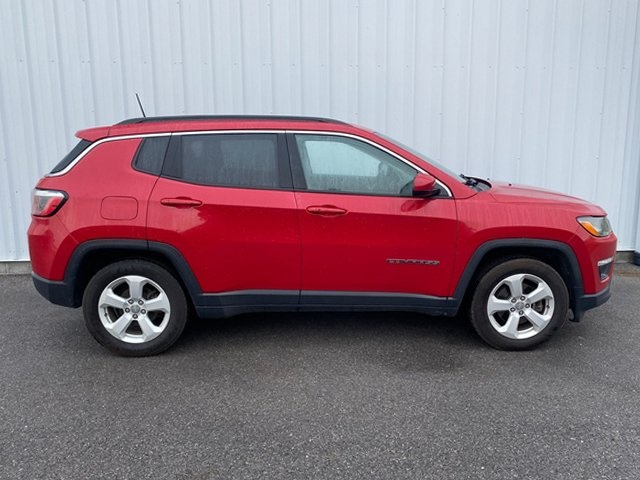 2018 Jeep Compass Latitude photo 3