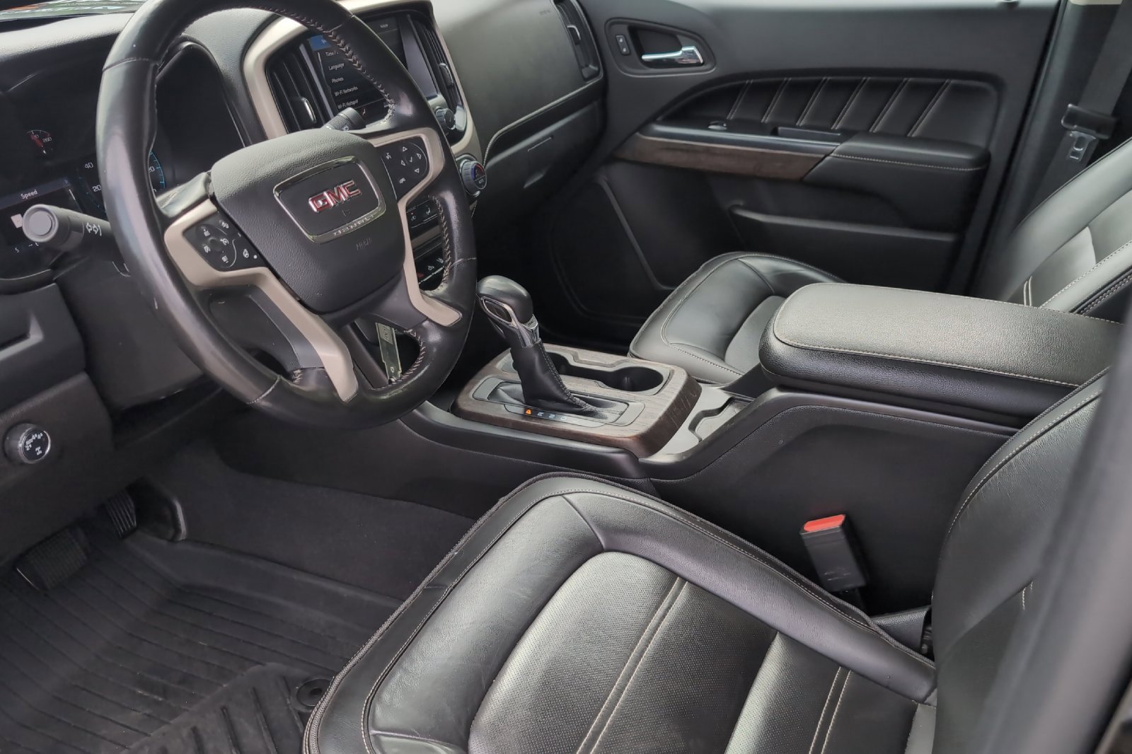 2022 Gmc Canyon Denali photo 10