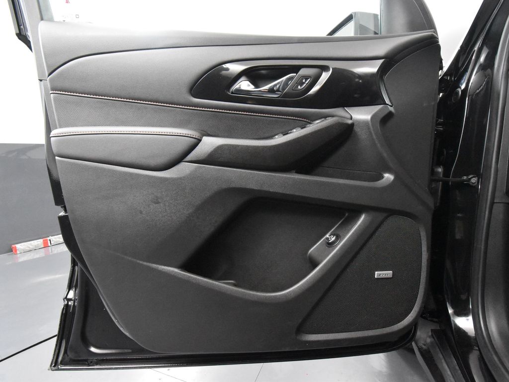 2023 Chevrolet Traverse RS photo 14