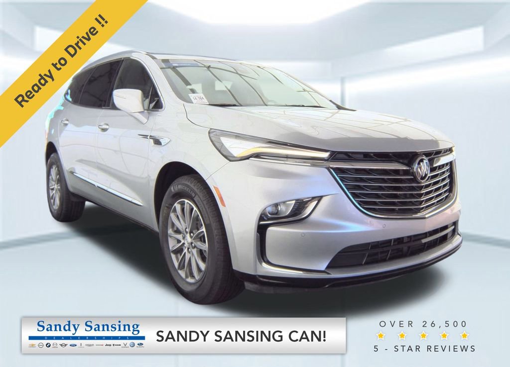 2022 Buick Enclave Essence's photo