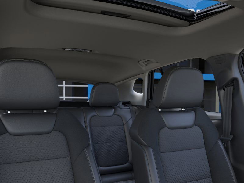 2025 Chevrolet Trax LT photo 22