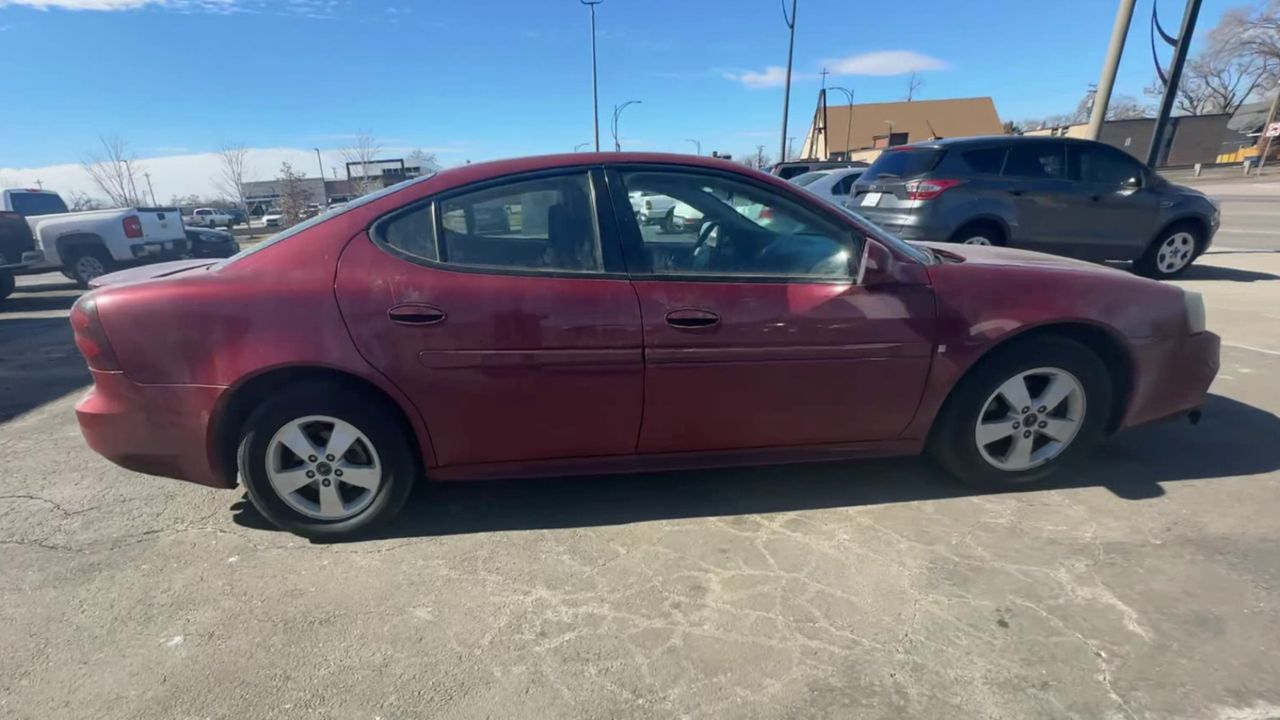 PreOwned 2006 Pontiac Grand Prix Sedan 4D 4D SEDAN Y587222 in
