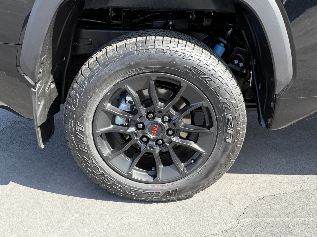 2025 Toyota Tundra Limited photo 13