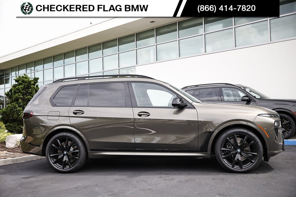 2026 Bmw X7 M60i photo 3