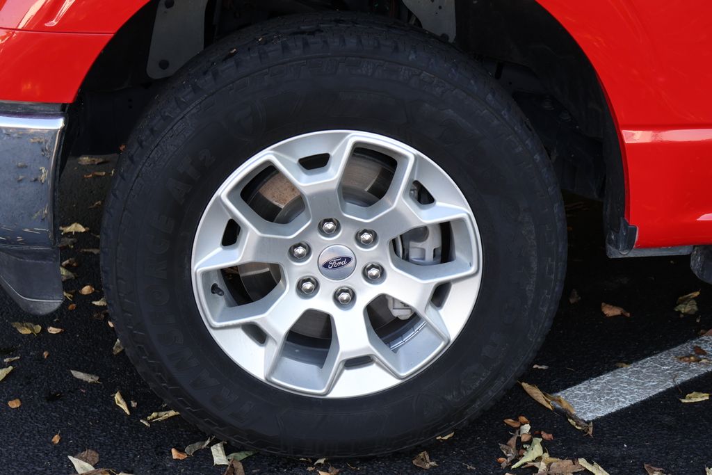2023 Ford F-150 XLT photo 11
