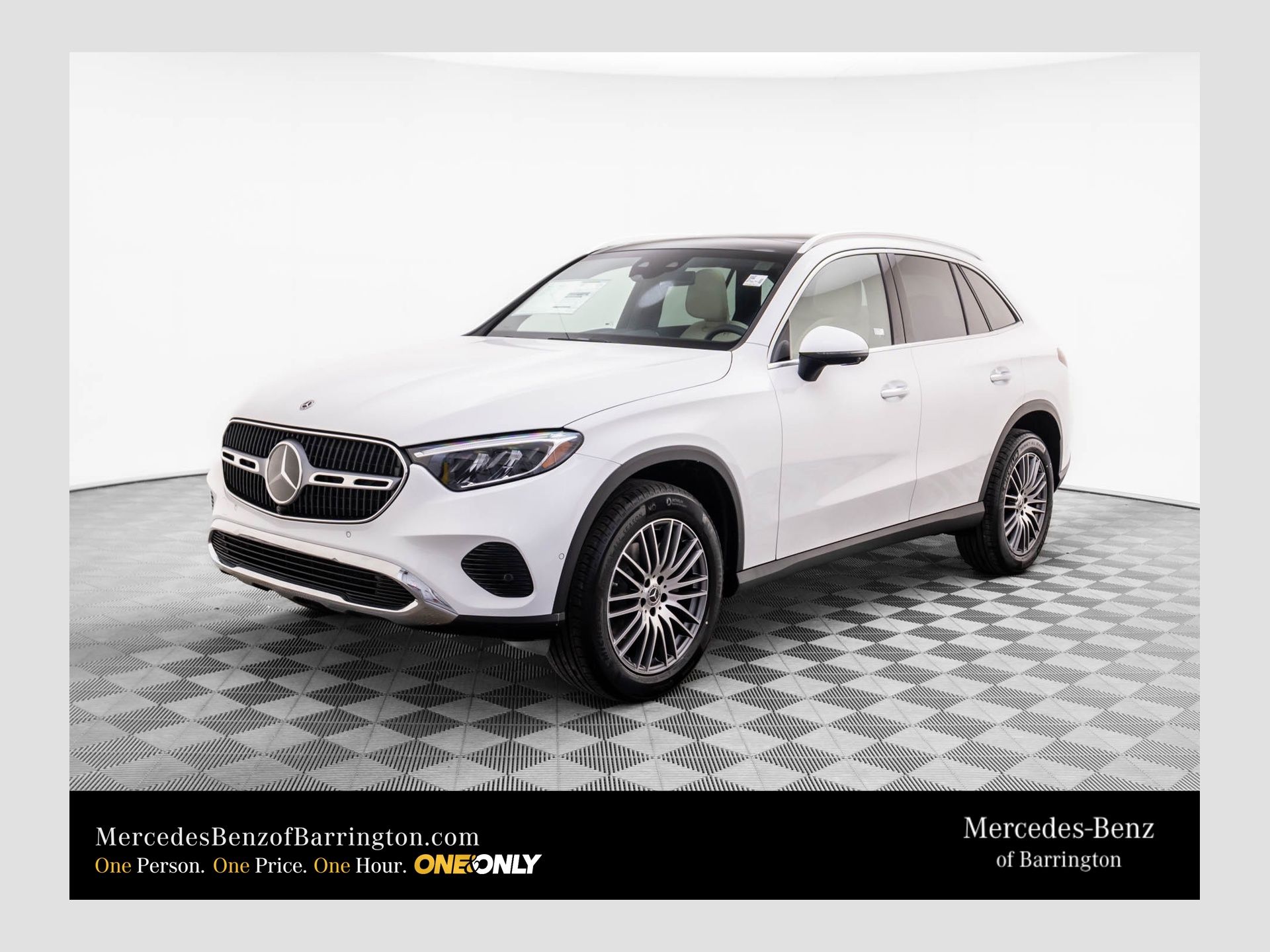 2026 Mercedes-Benz GLC Base's photo