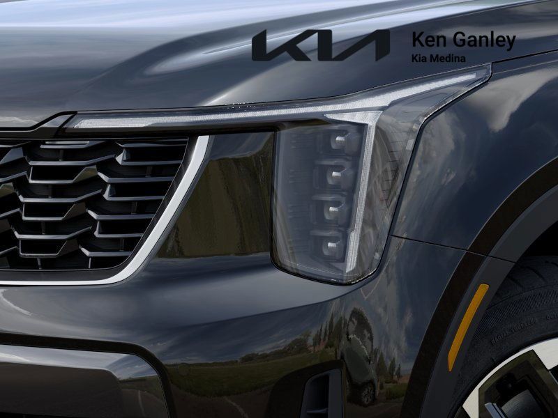 2025 Kia Sorento S photo 7