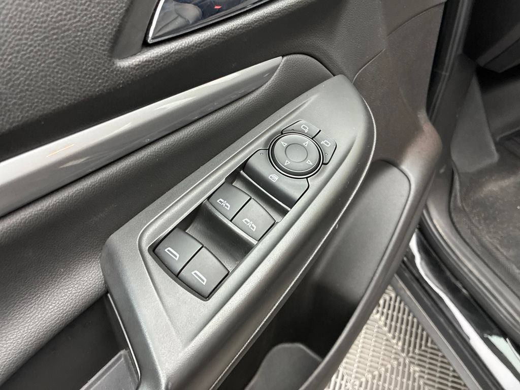 2023 Chevrolet Bolt EUV photo 10