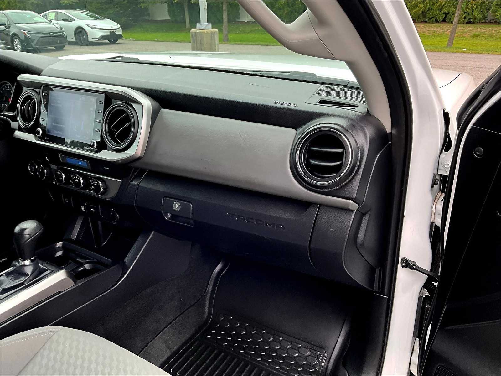 2023 Toyota Tacoma SR5 photo 13