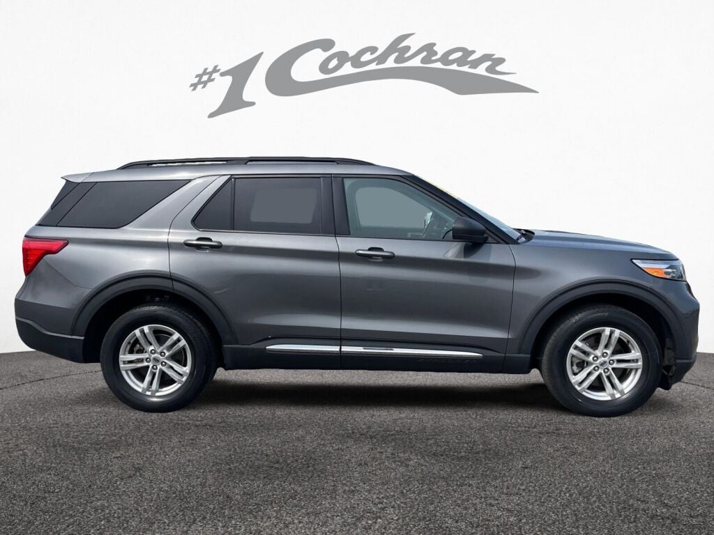 2022 Ford Explorer XLT photo 8