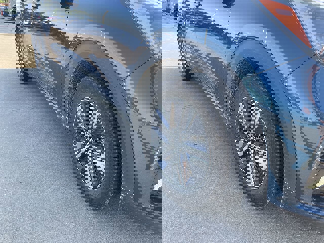 Used 2022 Kia Niro LXS with VIN KNDCB3LC6N5549095 for sale in Kansas City