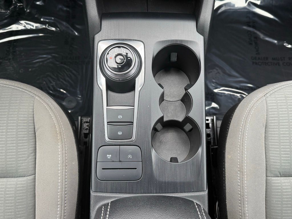 2022 Ford Escape S photo 14