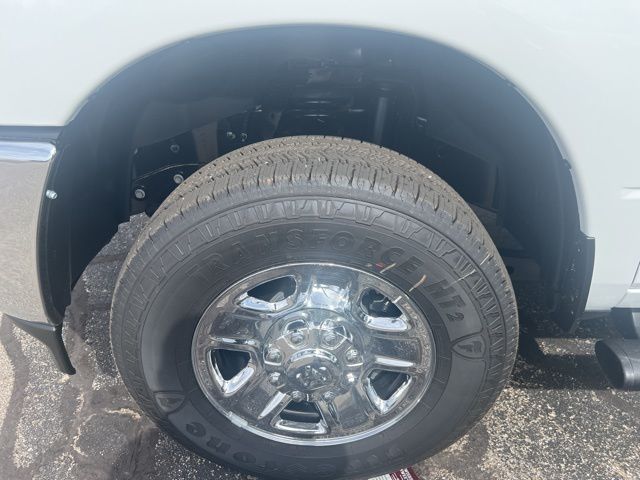 2026 Ram 2500 Tradesman photo 4