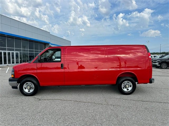 2025 Chevrolet Express Cargo 2500 photo 2